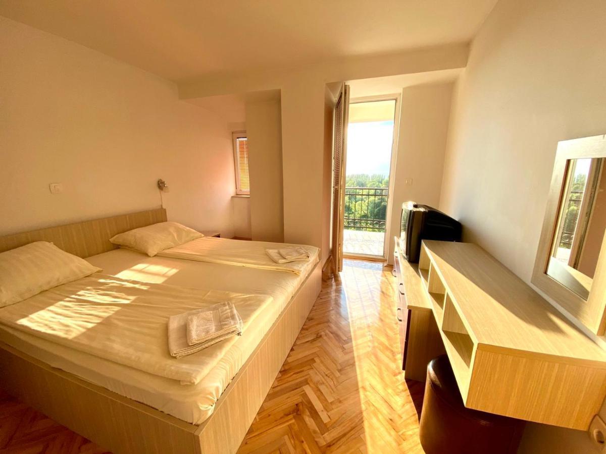 אוהריד Villa Marta מראה חיצוני תמונה
